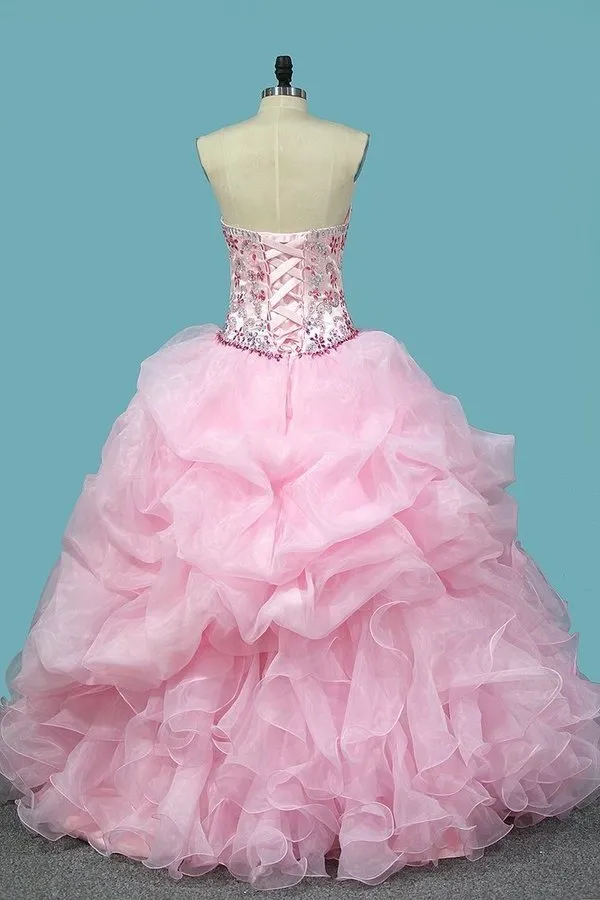 2024 Organza Ball Gown Quinceanera Dresses Sweetheart Beaded Bodice P3CXQFXH