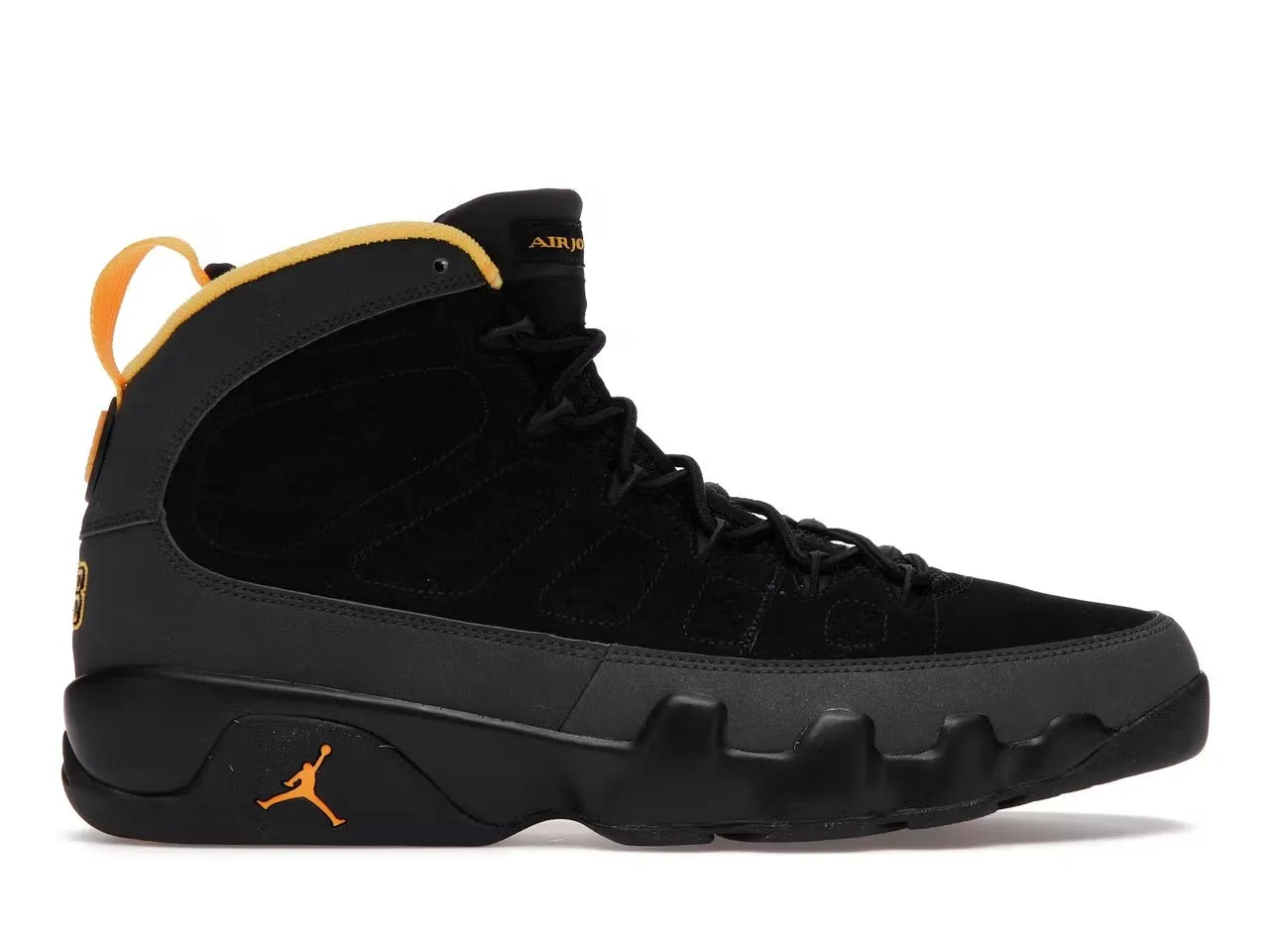 Air Jordan Retro 9 "University Gold"