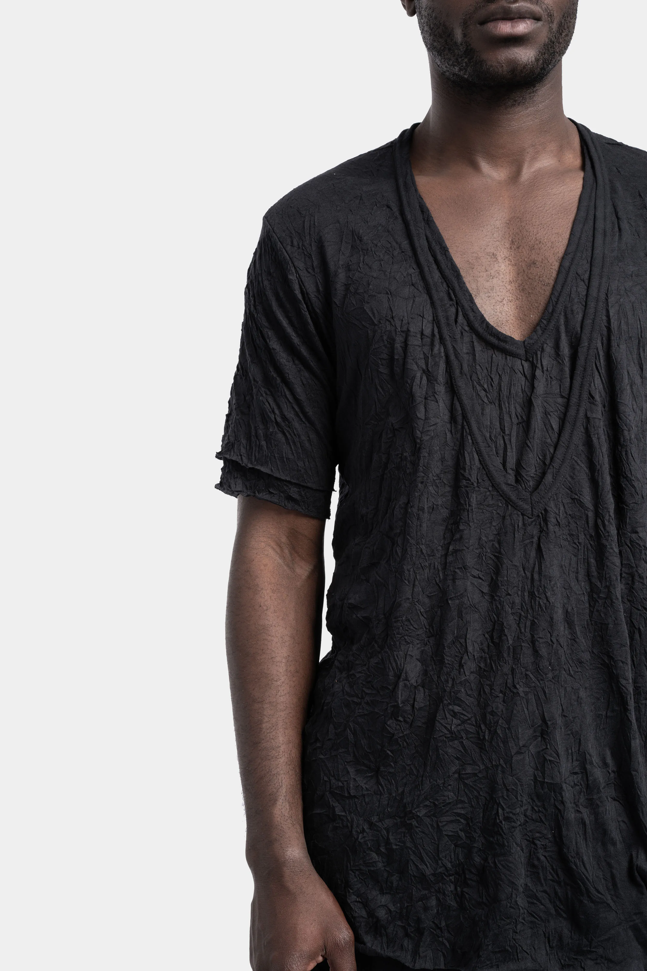 Double layered V-neck tee, Black