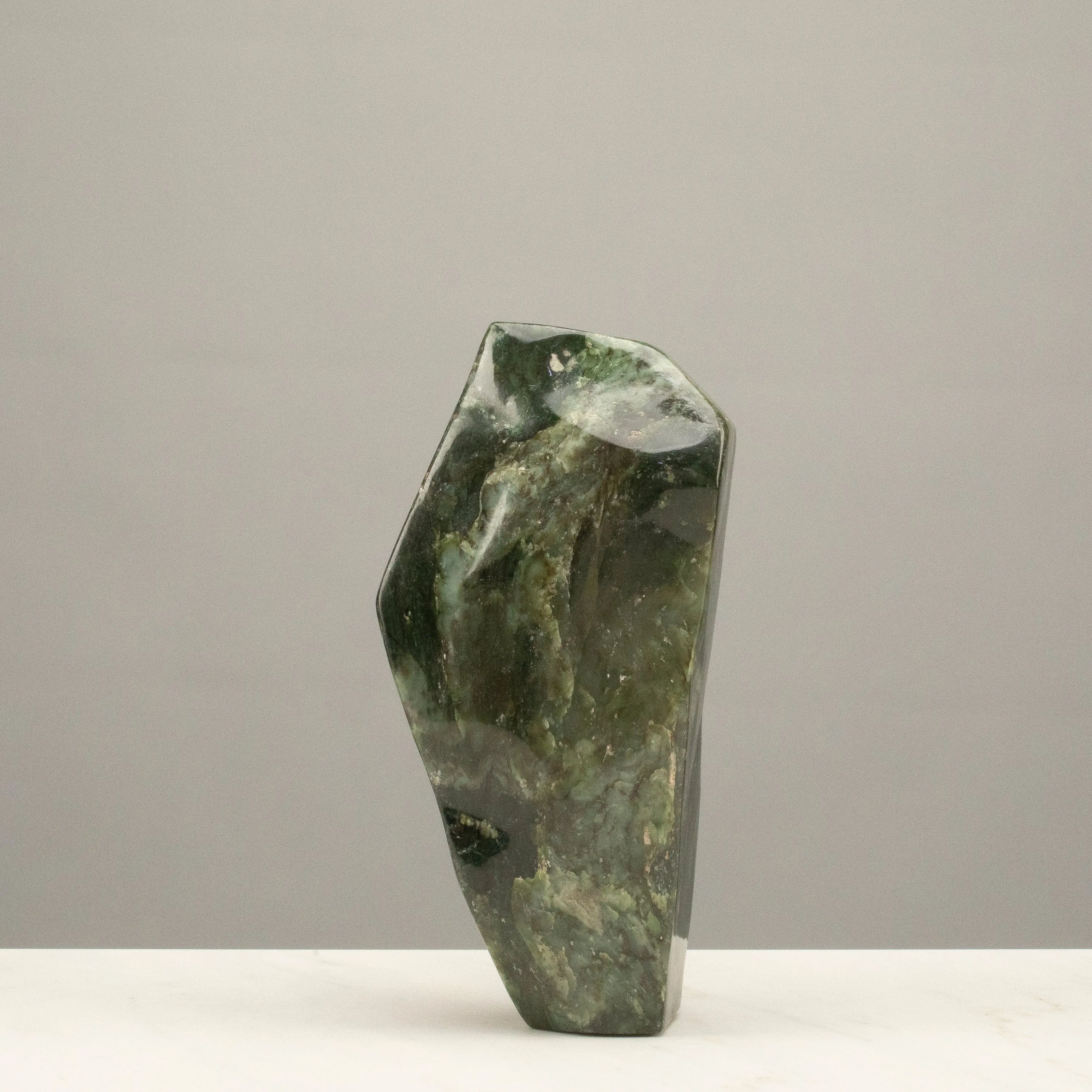 Freeform Nephrite Jade Tower from Afghanistan - 7 / 995 grams