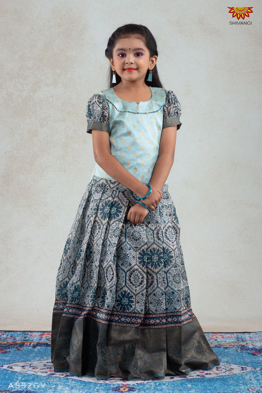 Girls Grey Floral Honeycomb  Pattu Pavadai | langa