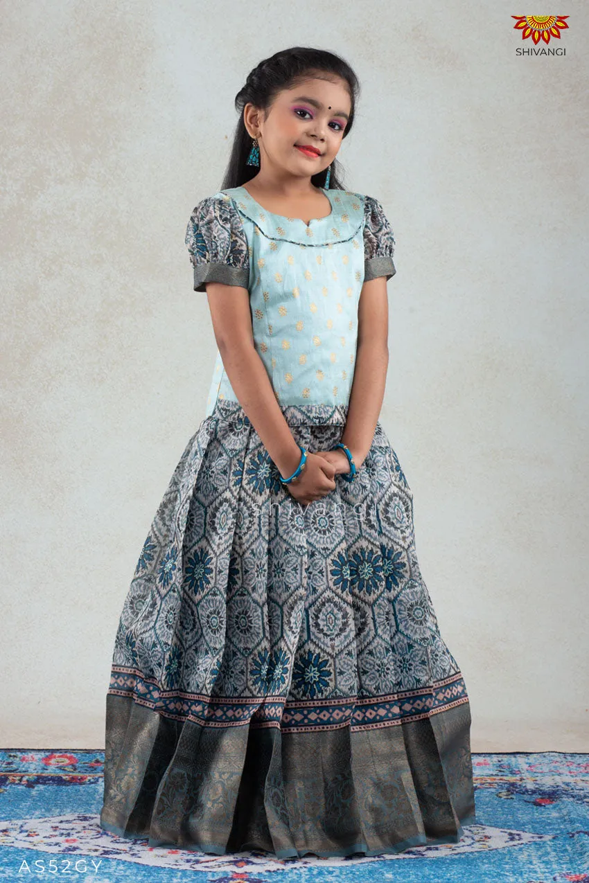 Girls Grey Floral Honeycomb  Pattu Pavadai | langa