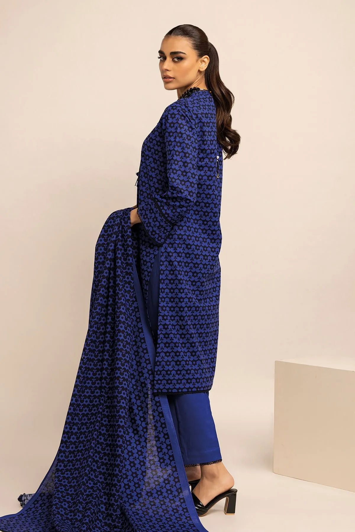 Khaadi Unstitched Embroidered Khaddar 3-Piece Suit - Blue