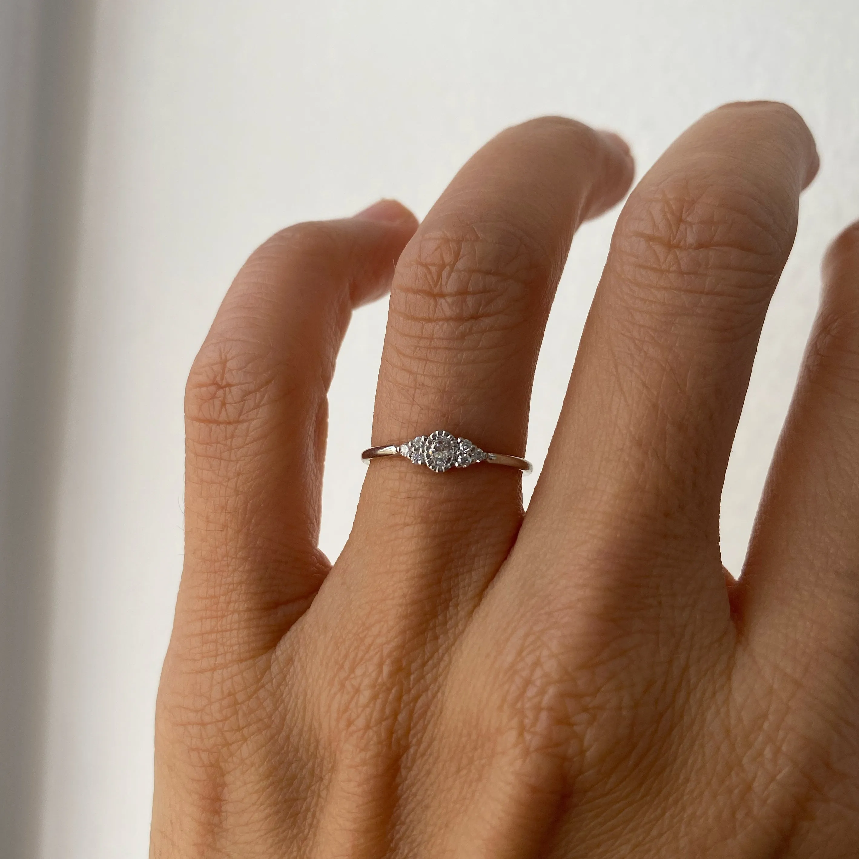 Oval Diamond Cluster Whisper Ring