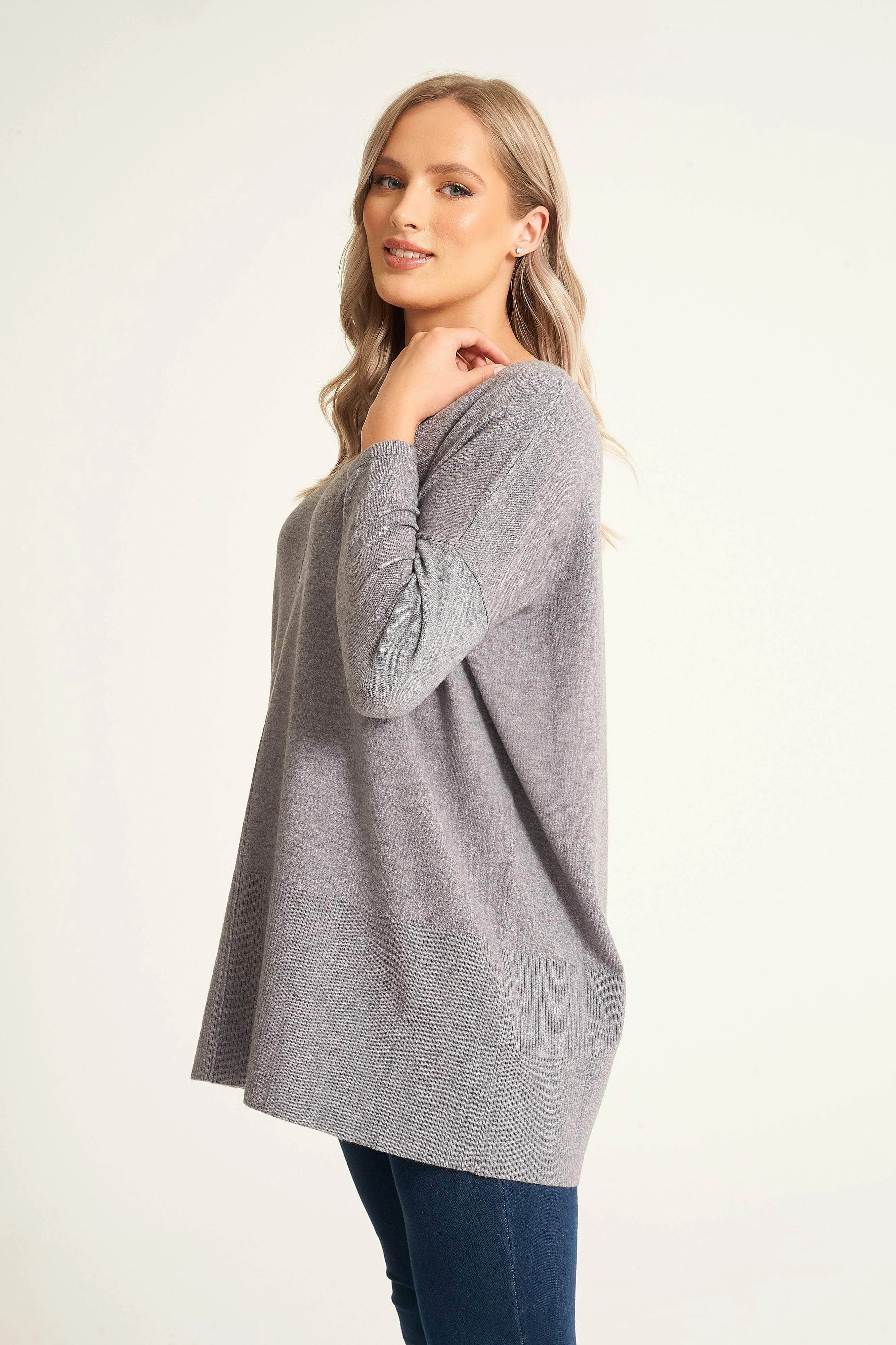 Saloos Oversized V-Neck Jumper