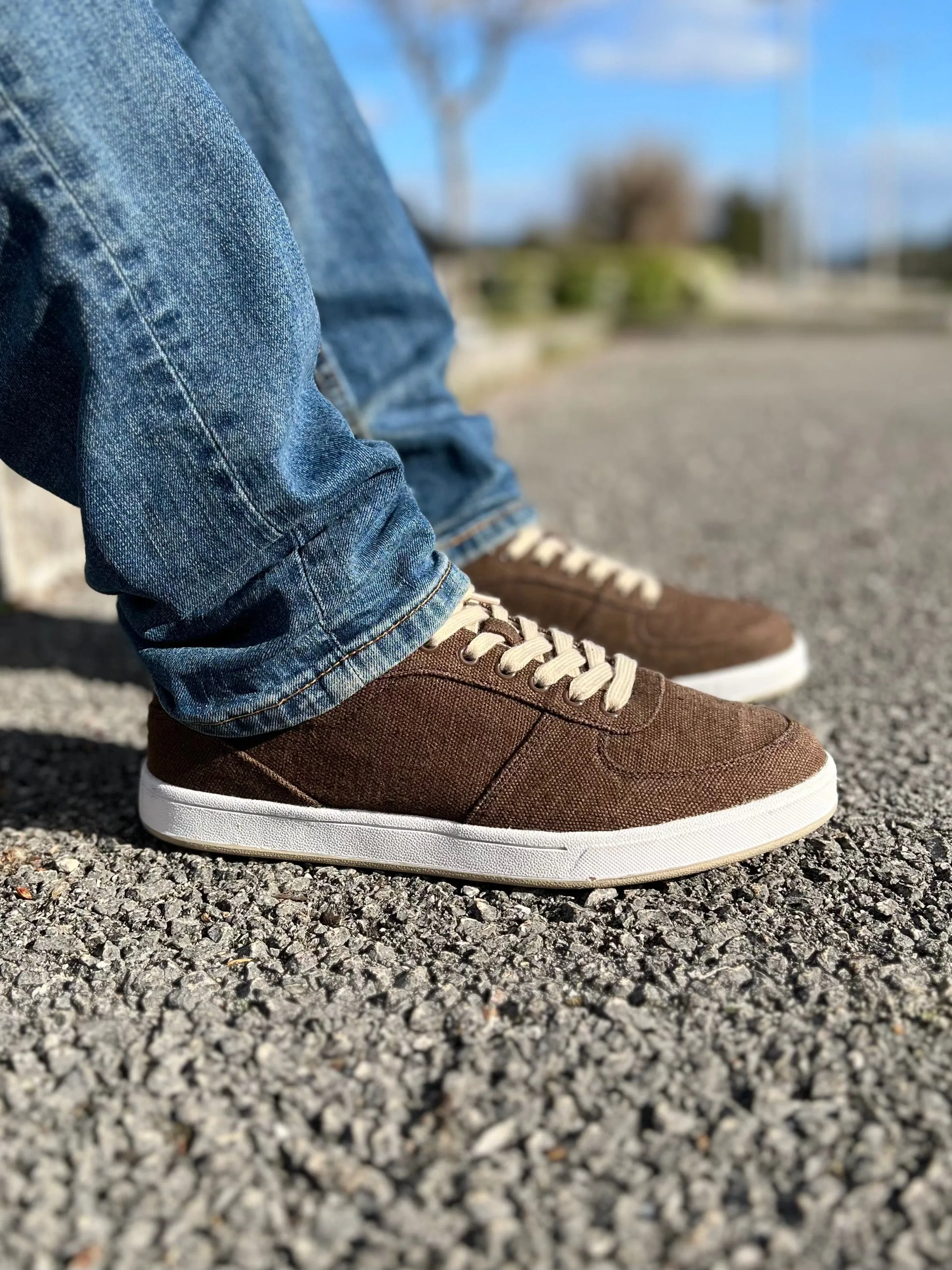 Seeker Men's Vegan Hemp Sneakers | Dark Brown