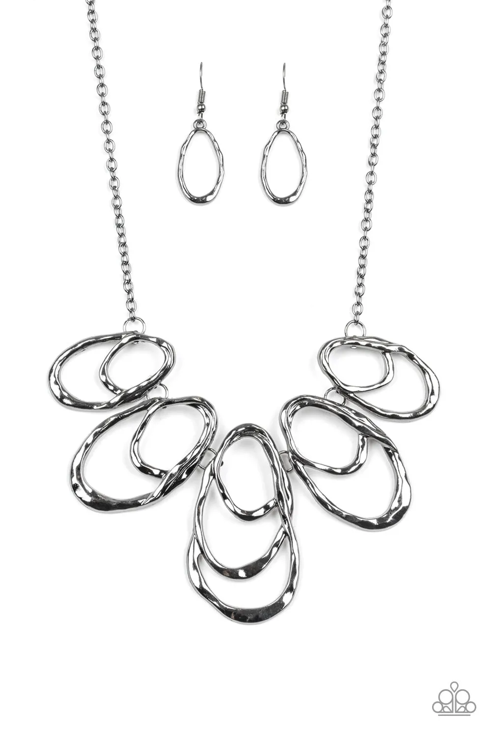 Terra Storm Black Necklace Set